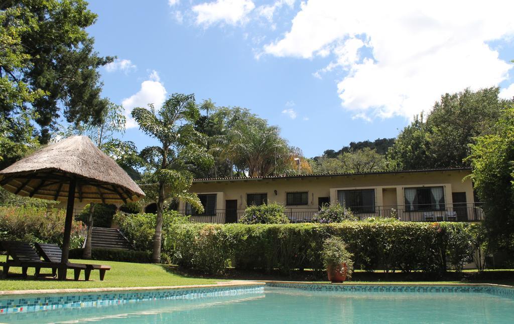 Laughing Waters Guest House Hazyview Buitenkant foto