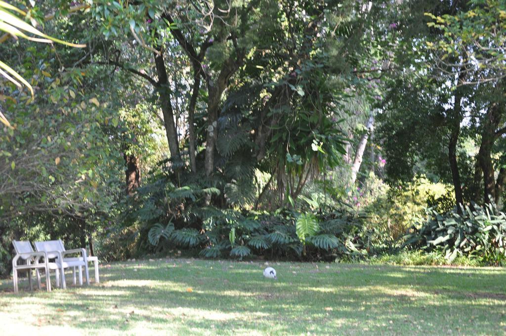 Laughing Waters Guest House Hazyview Buitenkant foto