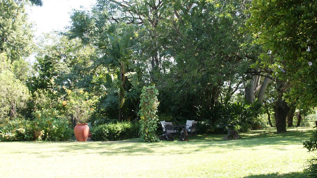 Laughing Waters Guest House Hazyview Buitenkant foto