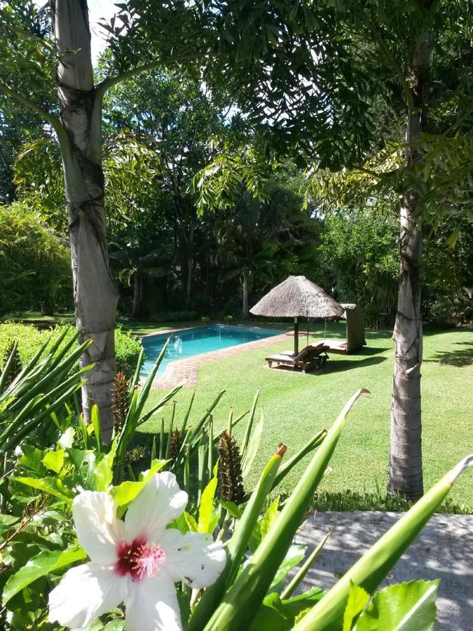 Laughing Waters Guest House Hazyview Buitenkant foto