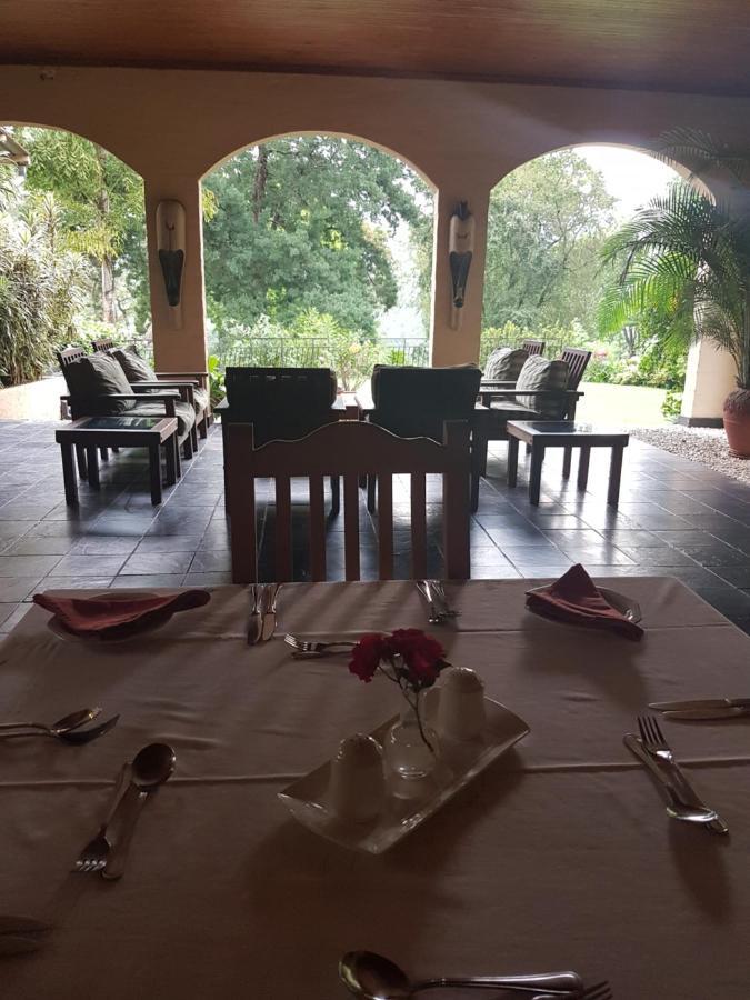 Laughing Waters Guest House Hazyview Buitenkant foto